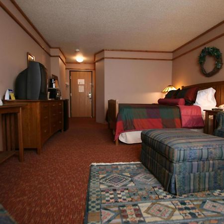 Best Western Dodgeville Inn & Suites Exterior photo