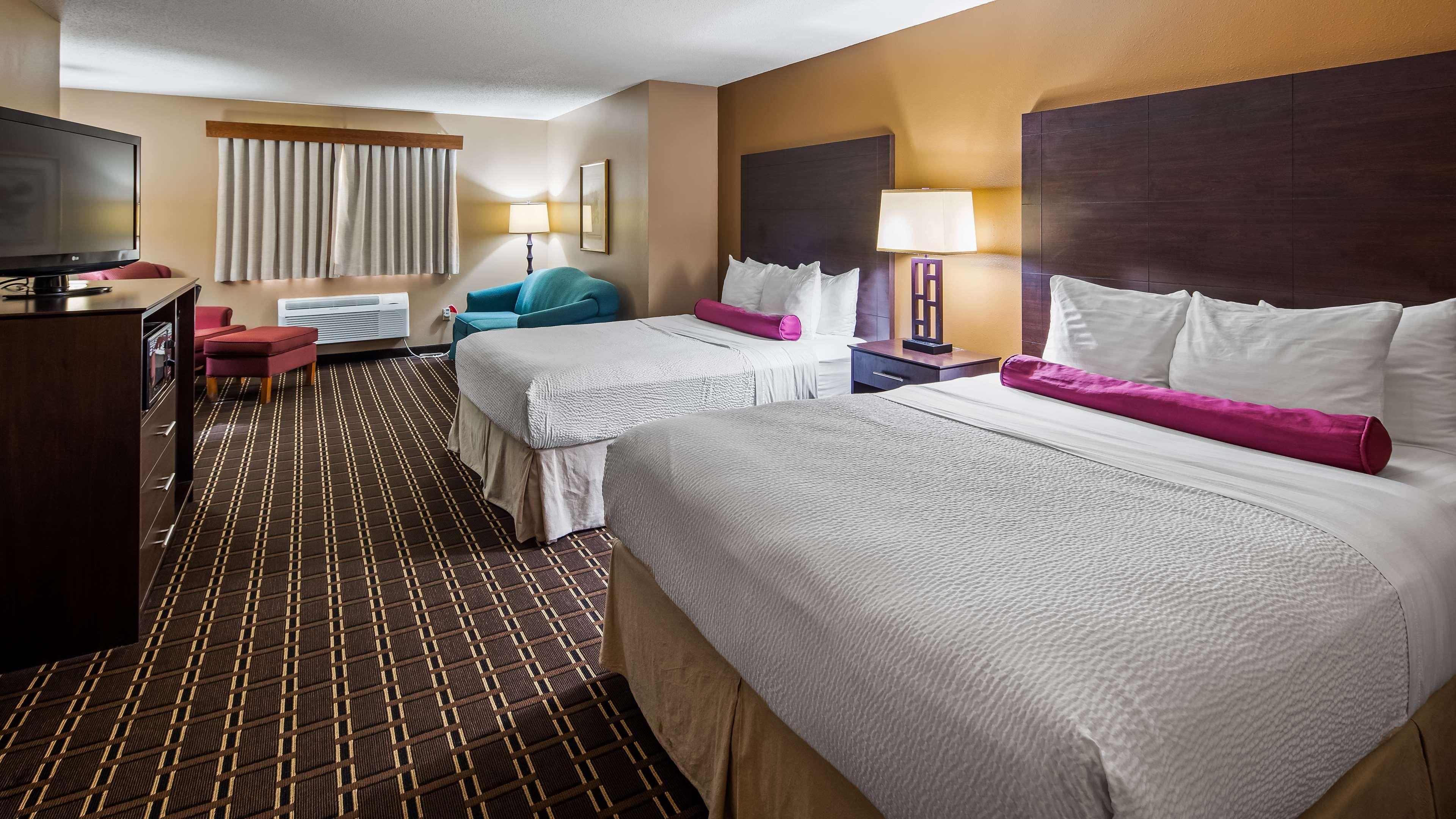 Best Western Dodgeville Inn & Suites Exterior photo