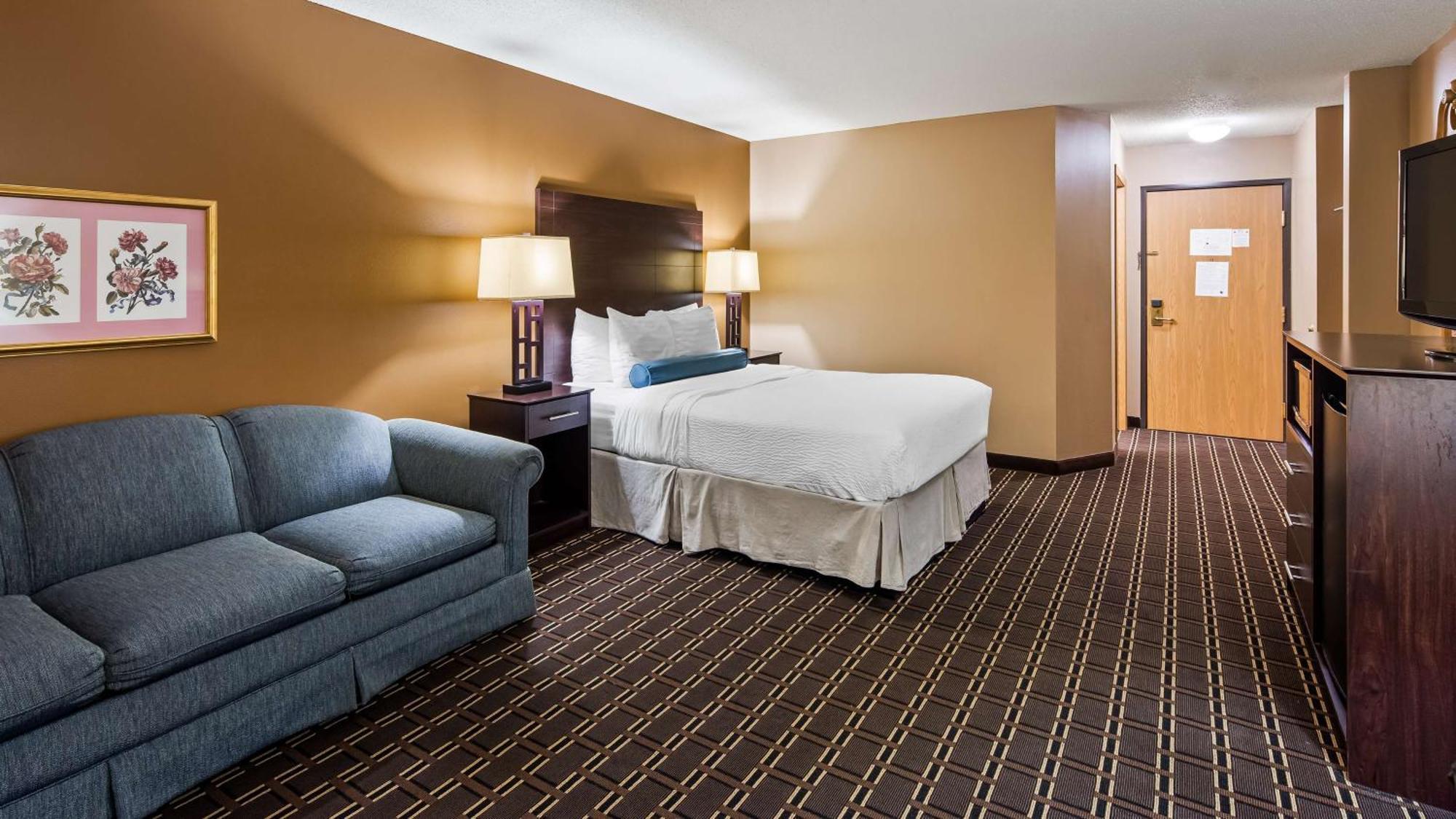 Best Western Dodgeville Inn & Suites Exterior photo